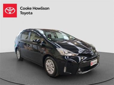 2015 Toyota Prius Alpha 1.8 Hybrid S 5 Seater