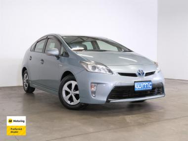 2014 Toyota PRIUS 1.8lt Hybrid S-Package