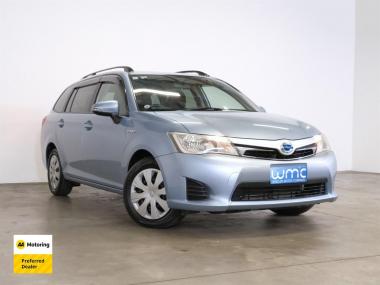 2014 Toyota Corolla Fielder Hybrid with Roof Rails
