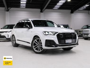 2023 Audi Q7 55TFSI Quattro 'S-Line' 7-Seater