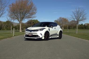 2019 Toyota C-HR (CHR) Hybrid S LED Package