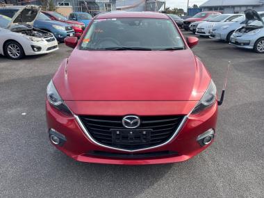 2013 Mazda Axela