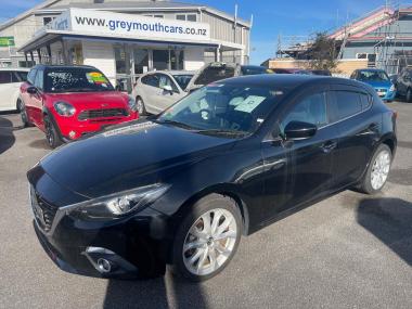 2014 Mazda Axela