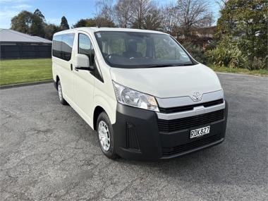 2025 Toyota Hiace ZR 2.8DT 6AT RWD GVN/5D/2S