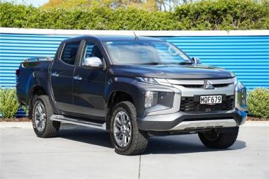 2020 Mitsubishi Triton VRX 4X4 auto w hardlid