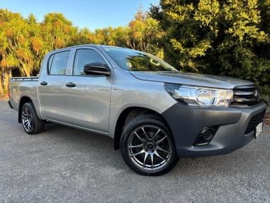 2021 Toyota Hilux D/C 2WD