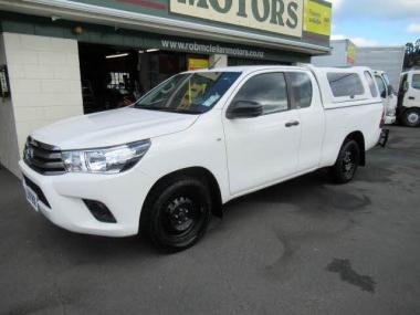 2018 Toyota HILUX extracab