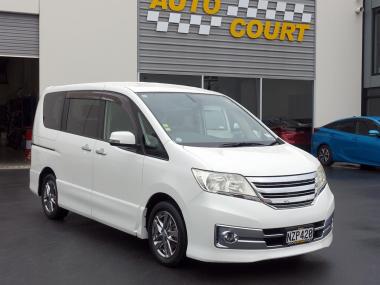 2011 Nissan Serena Rider