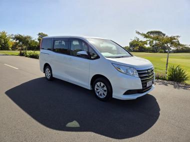 2016 Toyota Noah Mobility Welcab