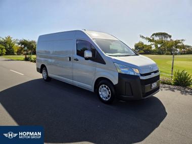 2021 Toyota Hiace ZX PVN 2.8DT/6AT