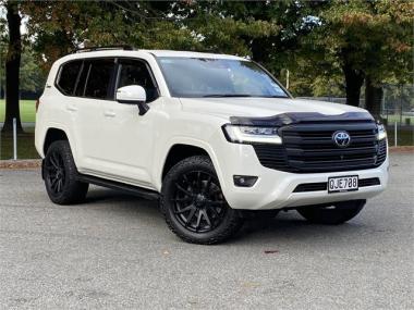 2022 Toyota Land Cruiser 300 VX 3.3DT 10AT 4WD SUV