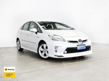 2013 Toyota PRIUS 1.8lt Hybrid S 'Touring Selectio