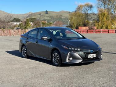 2021 Toyota Prius PRIME PHEV/CVT