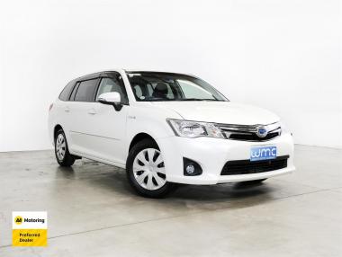 2014 Toyota Corolla Fielder Hybrid G