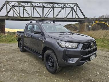 2024 Toyota Hilux 2024 Hilux SR Hybrid 6AT - 4WD D