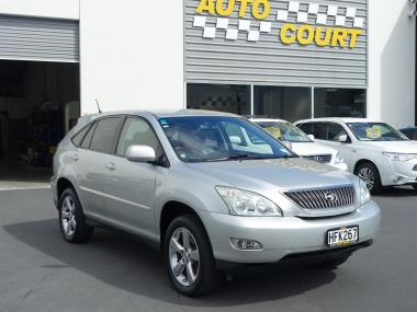 2004 Toyota Harrier 300G Four