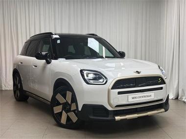 2025 MINI Countryman 52GA SE ALL4 Favoured