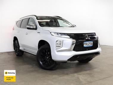 2022 Mitsubishi Pajero Sport VRX 'Black Edition' 2