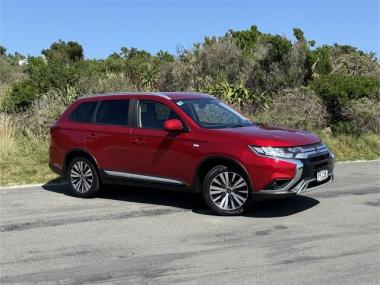 2022 Mitsubishi Outlander LS 2.4P 2WD