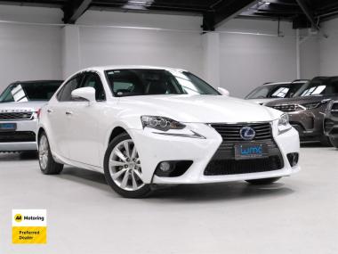 2013 Lexus IS 300h 2.5lt Hybrid 'Version L'