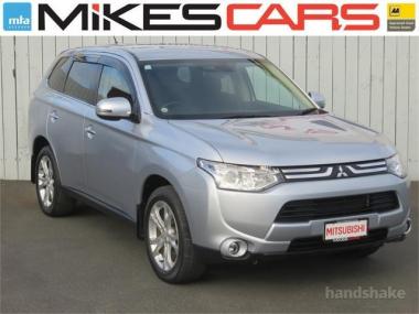 2013 Mitsubishi Outlander 24G 7 Seater 4WD - 59,87