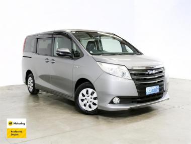 2015 Toyota NOAH Hybrid 1.8lt 7-Seater 'X'