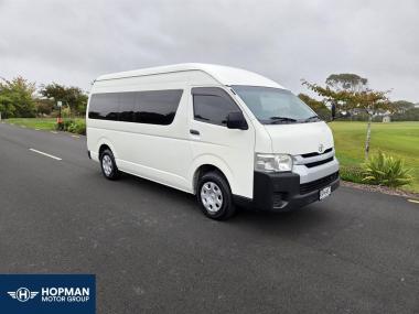 2014 Toyota Hiace 12 Seat Commuter 4WD