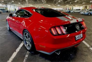 Ford mustang 10