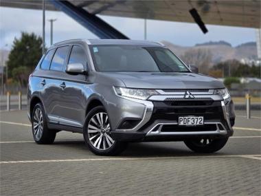 2022 Mitsubishi Outlander Ls 2.4P/Cvt