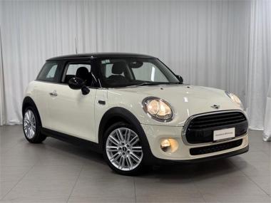 2017 MINI Cooper Hatch Cooper