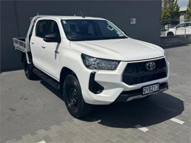 2024 Toyota Hilux SR DIESEL HYBRID 4WD/4X4, Auto