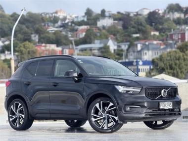 2022 Volvo XC40 T5 Awd R-Design