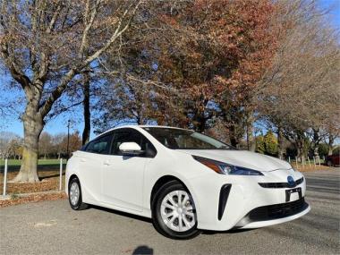 2021 Toyota Prius 1.8L Hybrid FWD