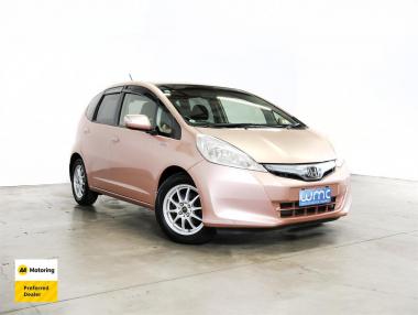 2013 Honda Fit 1.3lt Hybrid 'She's Edition'