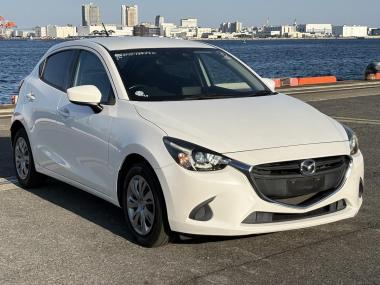 2015 Mazda Demio 13S