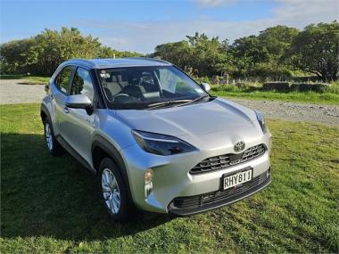 2025 Toyota Yaris Cross GX 1.5P HEV ECVT FWD SUV/5