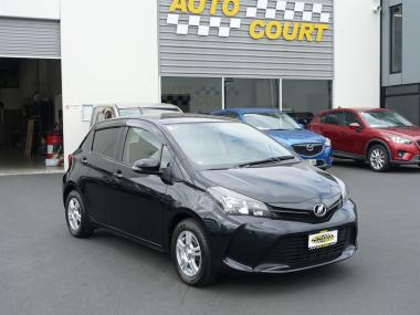 2014 Toyota Vitz F