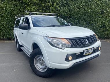 2018 Mitsubishi Triton Club Cab Glx