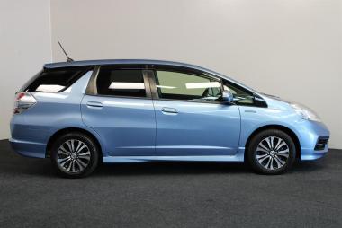 Honda fit shuttle 2013