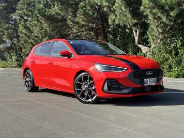 2024 Ford FOCUS ST  2023.25