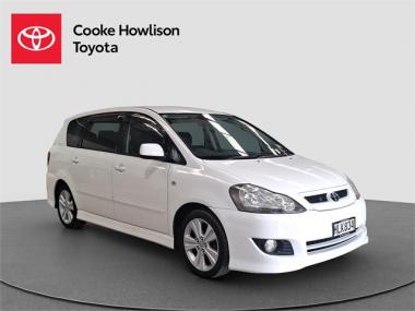 2005 Toyota Ipsum 240S