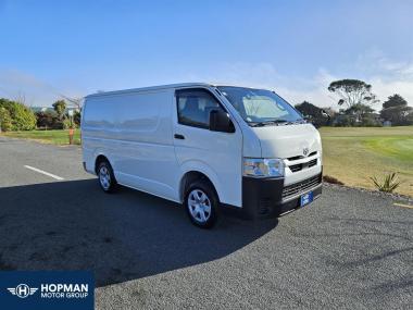 2021 Toyota Hiace Chiller Van 2.0 VVT-i