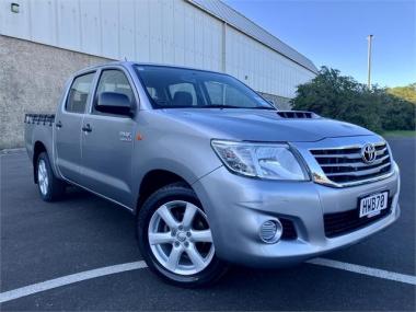 2014 Toyota Hilux YOUR NEXT 2 SERVICES FREE