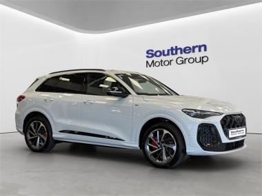 2026 Audi Q5 e-hybrid S-Line