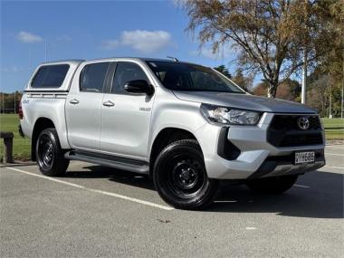 2024 Toyota Hilux Sr Td Dc 2.8Dmht/4Wd