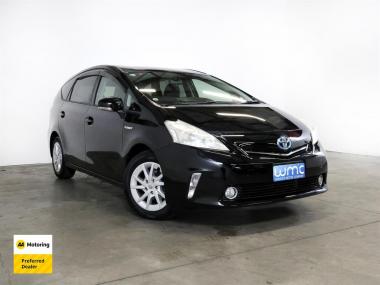 2012 Toyota Prius Alpha Hybrid 'S'