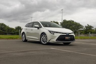 2021 Toyota Corolla Touring Hybrid S