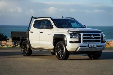 2024 Mitsubishi Triton VRX 4x4 auto