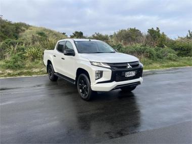 2023 Mitsubishi Triton DC GSR 4WD Black Editon