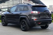 trailhawk 2lt